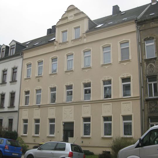 Mietshaus in geschlossener Bebauung mit Vorgarten Rudolf-Liebold-Straße 21