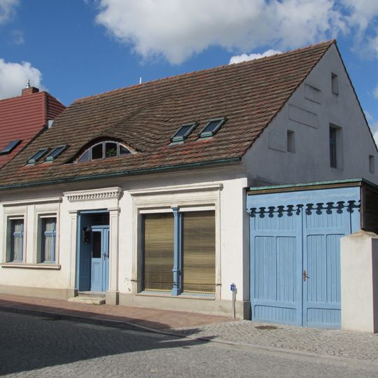 Wohnhaus Dammstraße 18