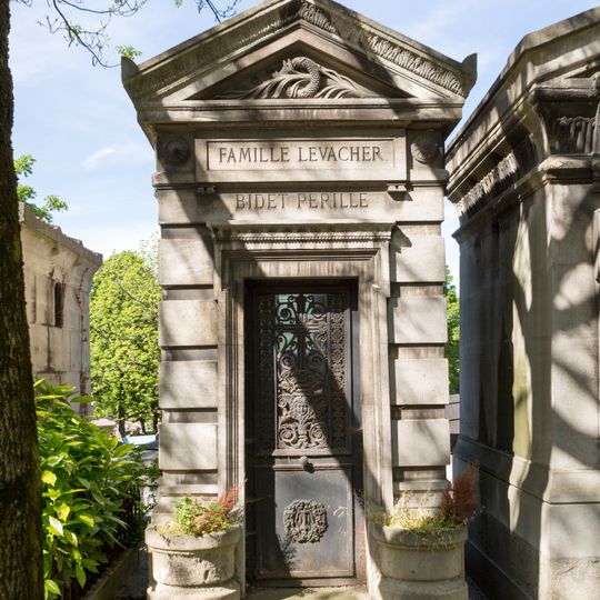 Grave of Levacher-Bidet-Pérille