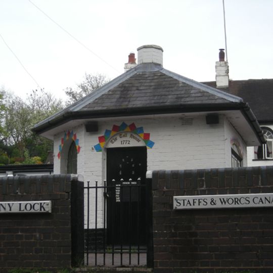 Staffordshire And Worceshire Canal Toll House At Stewponey Lock
