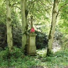 Kříž východně od Malého Vrbna na rozcestí