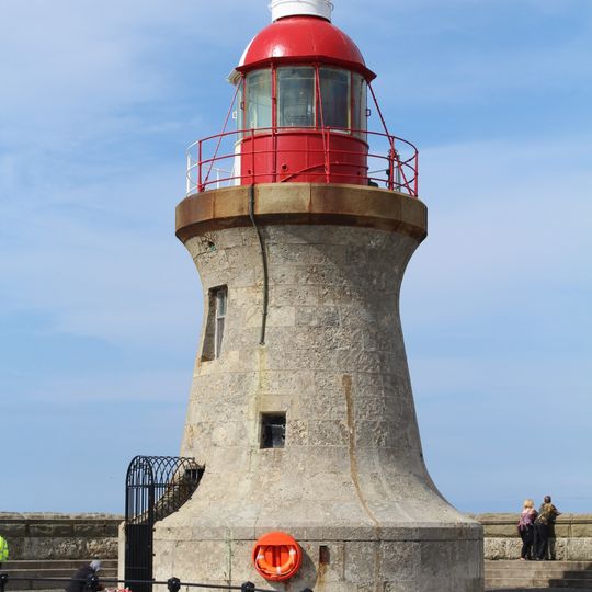 Tyne South Pier light