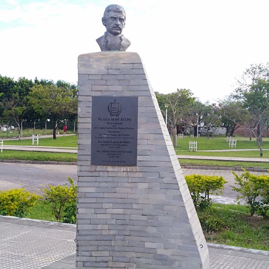 Monumento Plaza 16 de Julio