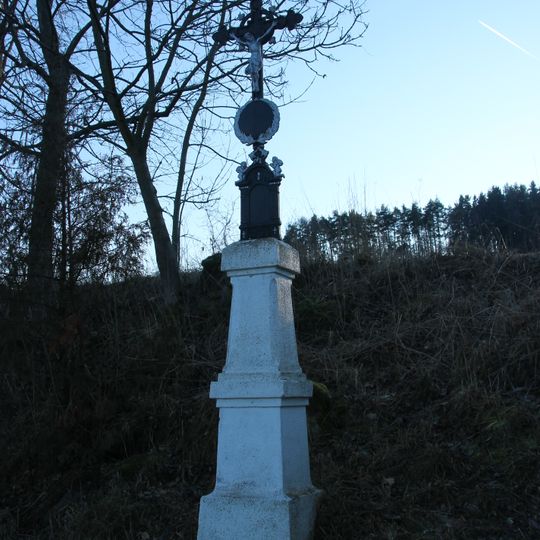 Kříž u rozcestí do Dobrše