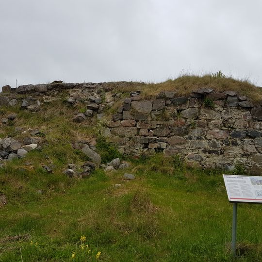 Skällvik castle ruin