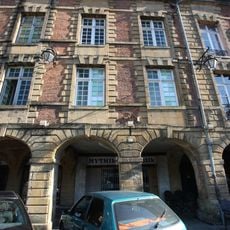 Immeuble, 34 place Ducale