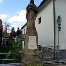 Socha svatého Jana Nepomuckého ve Střelicích