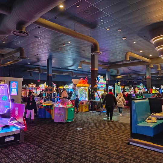Dave & Buster's