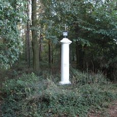 Kříž u okraje lesa nad Vejprnicemi