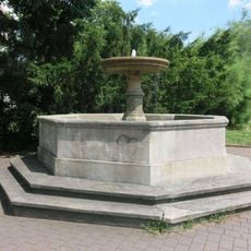 Kašna na rohu ulic Pohraniční a 28.října v Děčíně