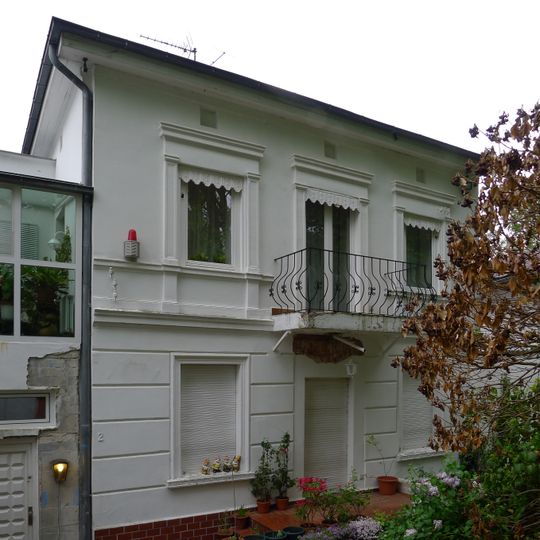 Wohnhaus Straße am Schildhorn 2