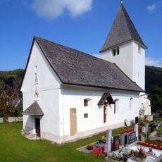 Kath. Filialkirche St. Peter und Friedhof