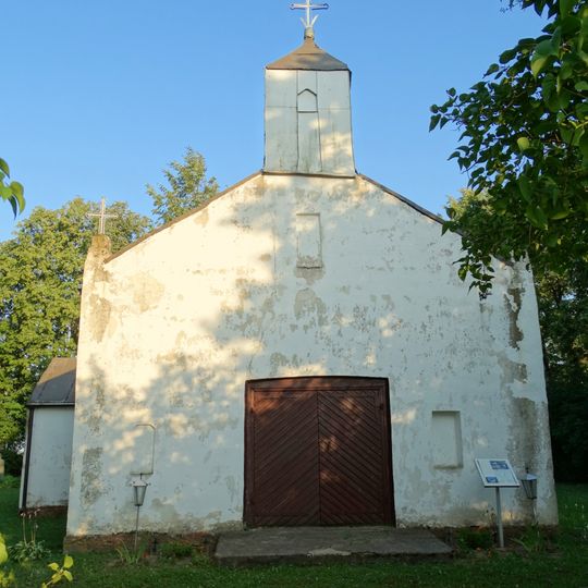 Chapel, Mergiūnai