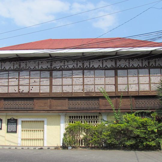 Castelo–Lopez Ancestral House
