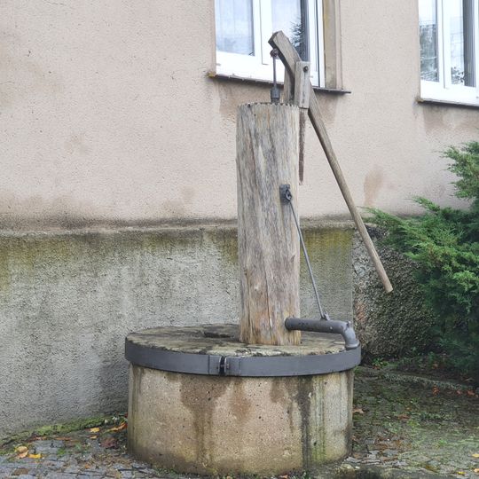 Handschwengelpumpe Zum Schlosspark