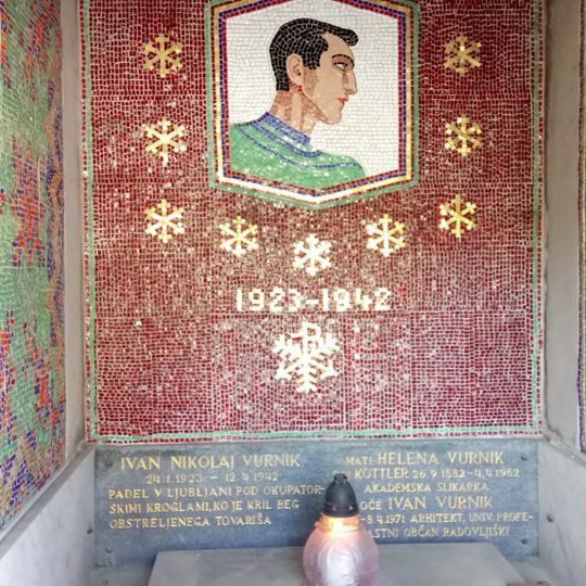 Grobnica rodbine Vurnik