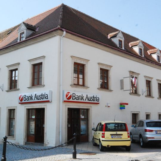 Wohn- und Geschäftshaus