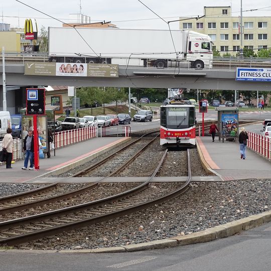 Bridge of Slánská street over Makovského
