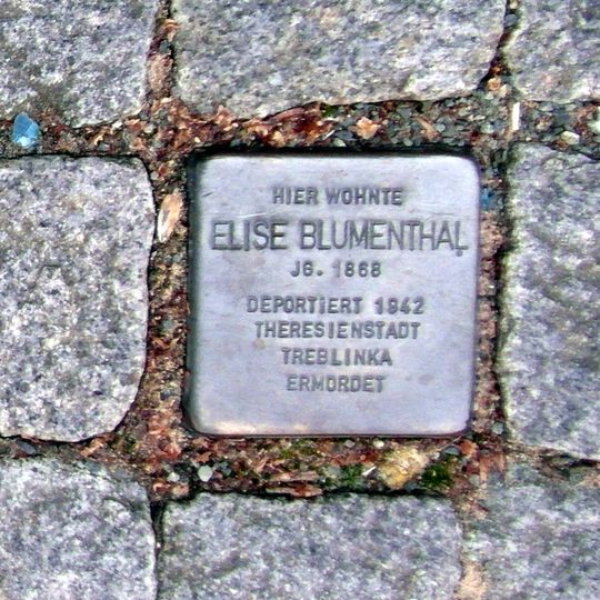 Stolperstein en memoria de Elise Blumenthal