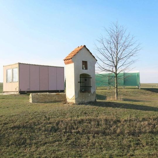 Kaplička u silnice jihovýchodně od Bitozevsi