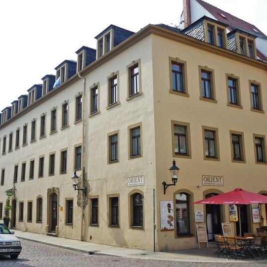 Wohnhaus Akademiestraße 2