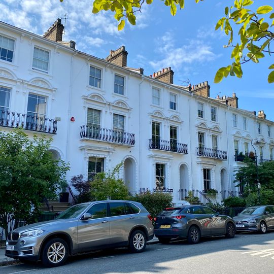 79-93, Belsize Lane
