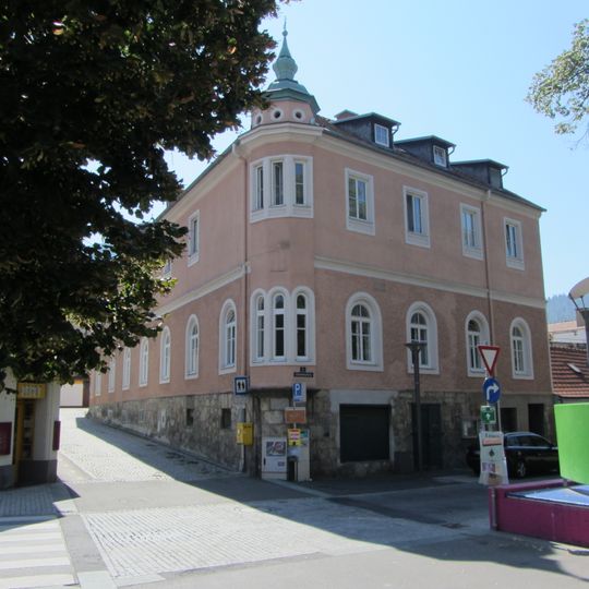 Wohnhaus, Haus der Begegnung
