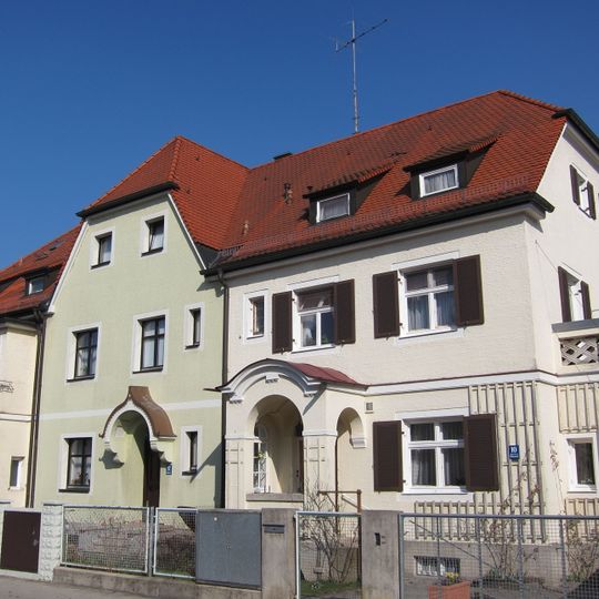 Floßmannstraße 10/12/14