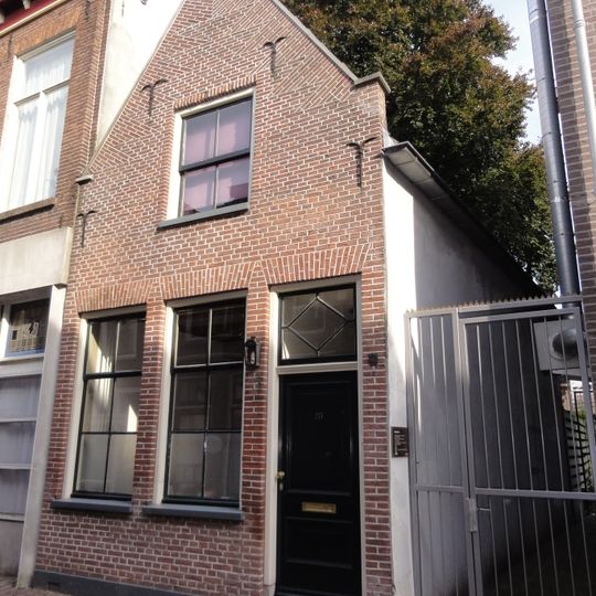 Kerkstraat 23, Tiel
