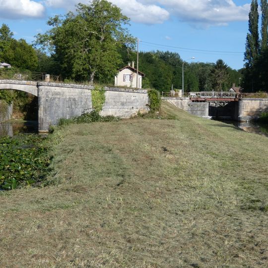 Ancienne écluse quadruple de Moulin-Brûlé