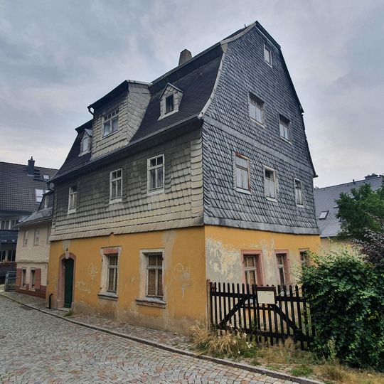 Wohnhaus in halboffener Bebauung, mit Garten Untere Mühlenstraße 6
