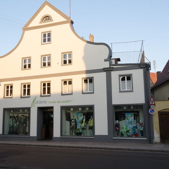 Wohn- und Geschäftshaus