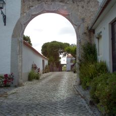 Arco manuelino (pertencente ao antigo Paço dos Duques de Aveiro)