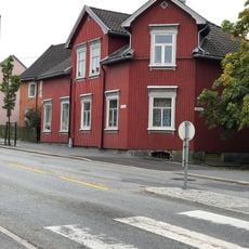 Klostergata 11, Moss