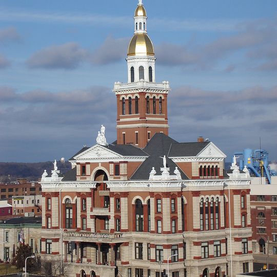 Dubuque County Courthouse
