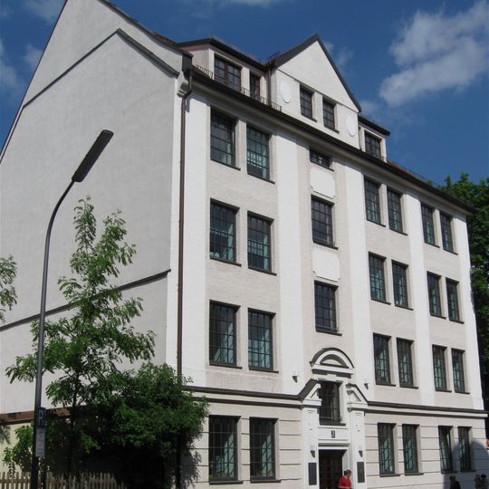 Fabrikgebäude