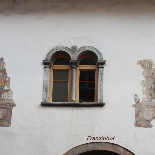 Unterrainer Straße 10-12