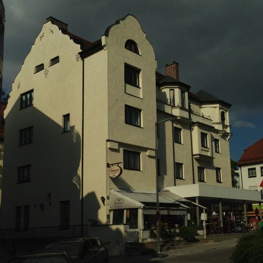 Geschäftshaus