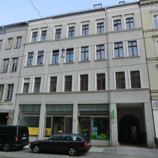 Mietshaus in geschlossener Bebauung, mit linkem Hofflügel Berliner Straße 31