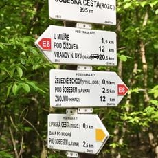 Rozcestník Šobeská cesta