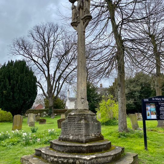 Aylesbury St Mary's War Memorial Cross
