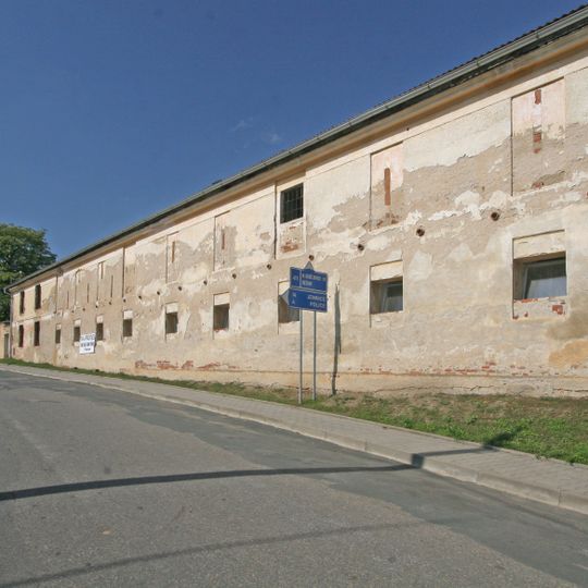 Panský dvůr s areálem