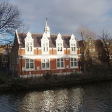 Queen's Park Library