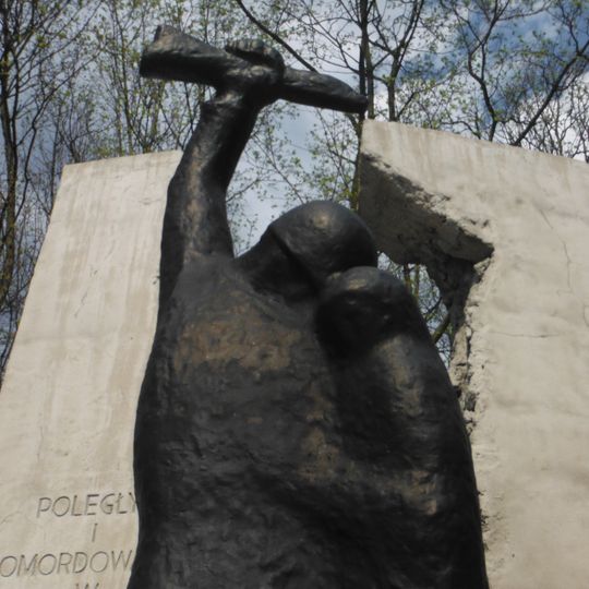 Pomnik Poległych i Pomordowanych w II wojnie światowej w Puławach