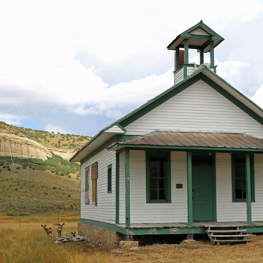 Foidel Canyon School