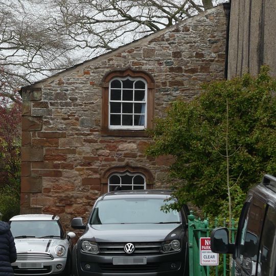 Stable and coach house of Number 27