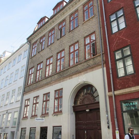 Badstuestræde 17