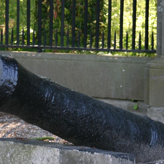 Kasteel Warmond: kanonnen