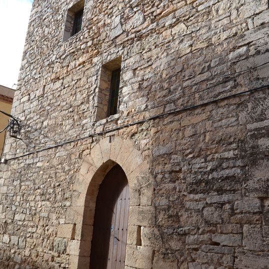 House in Carrer de Baix, 12