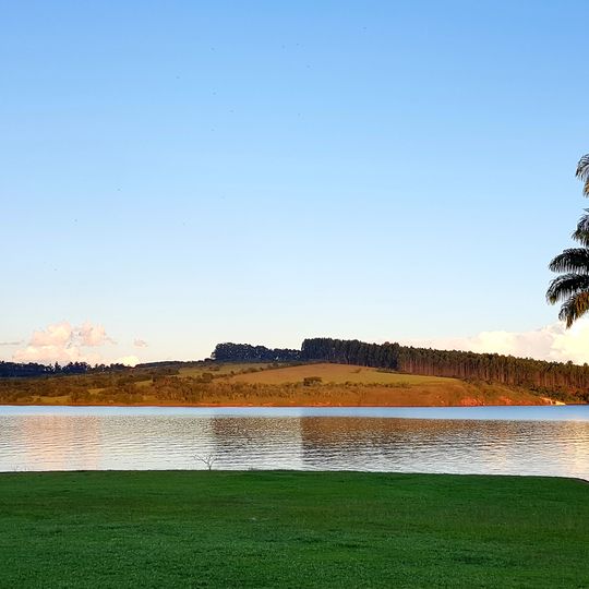 Camargos reservoir